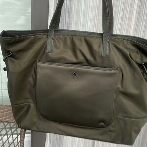 USED 1x!! Perfect Condition LuluLemon Tote Bag Green